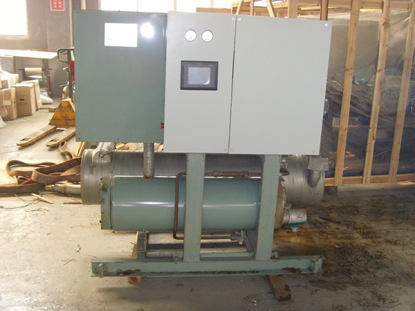 佛罗镇酒店中央空调不停机清洗方法介绍